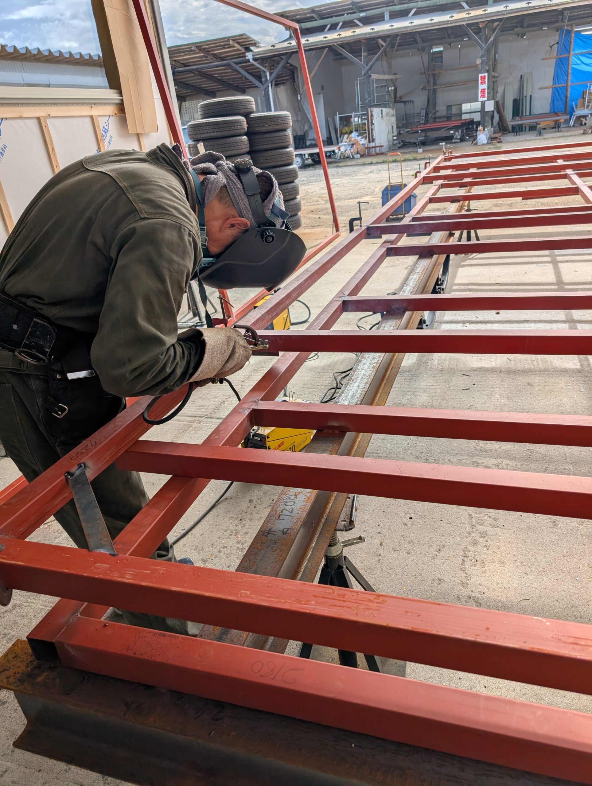 北海道の伊藤グループが製造し全国へ卸すトレーラーハウス用シャーシ(実写)